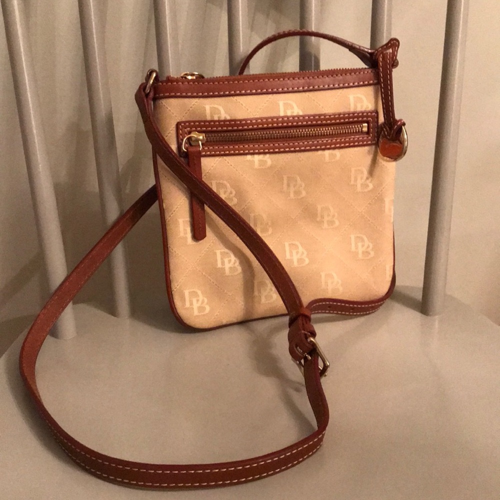 Dooney & Bourke Crossbody Bag